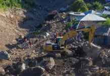 12 patay, 18 missing sa landslide sa Indonesian gold mine 12 patay, 18 missing sa landslide sa Indonesian gold mine