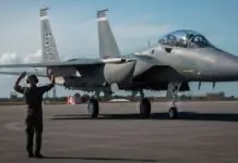 Estados Unidos, magapadala sang fighter jets sa Japan Estados Unidos, magapadala sang fighter jets sa Japan