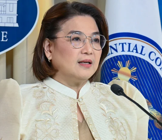 Mga opisyal sang Presidential Communications Office, nagsumiter sang courtesy resignations; Atty Claire Castro, ginalauman nga ipabilin sa iya pwesto
