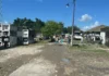 Mga nagadu-aw sa minatay sa Handumanan Public Cemetery, amat-amat na nga nagadamo, besperas sang UNDAS Mga nagadu-aw sa minatay sa Handumanan Public Cemetery, amat-amat na nga nagadamo, besperas sang UNDAS