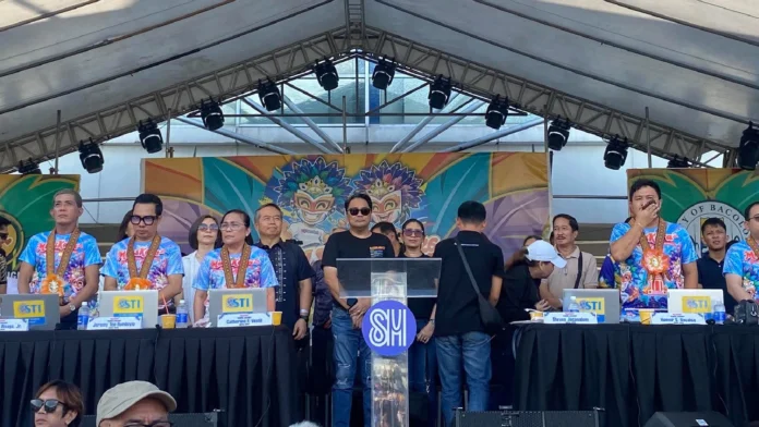 Mayor Greg, ginkalipay ang maayo nga panahon sa ginpatigayon nga Street Dance and Arena Competition School Category Mayor Greg, ginkalipay ang maayo nga panahon sa ginpatigayon nga Street Dance and Arena Competition School Category