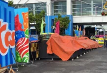 Props sang Sum-ag Elementary School para sa Masskara Street Dance and Arena Competition, gindala sa venue alas-2:00 sang kaagahon