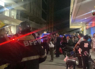 Restaurant sa dalan Lacson, nasunog kagabi; Mga customer, staff, kag tenants sa building napilitan nga maggwa Restaurant sa dalan Lacson, nasunog kagabi; Mga customer, staff, kag tenants sa building napilitan nga maggwa