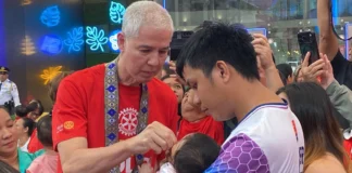 Negros Occidental Governor Bong Lacson, nakigbahin sa ginpatigayon nga Polio Patak Program sang Rotary may kaangtanan sa World Polio Day