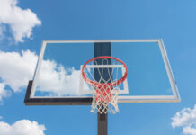 Isang babai sa Barangay Disimuray, Cauayan City, Isabela, gumamit ng chainsaw para putulin ang basketball ring dahil sa pangambang magdudulot ito ng aksidente sa mga bata lalo na at marami sa kanila ang naglalaro rito