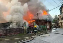 Panagdalus dagiti otoridad kadagiti nauram a babalay idiay MRR Queen of Peace barangay, Baguio City, manarimaan