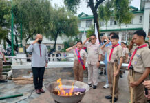 Panakauram ti daan a watawat ti Pilipinas iti siudad ti Baguio, naangay ita nga aldaw kagiddan ti panakalagip ti National Flag Day inton bigat