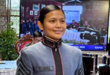 Maikapito a babai a topnotcher iti pakaistoryaan ti Philippine Military Academy, impeksana ti panagyaman daytoy