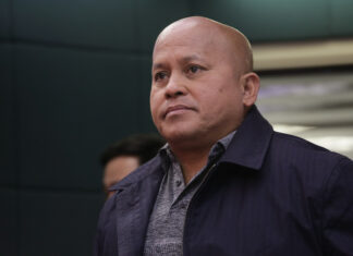 Sen. Bato Dela Rosa, saan a sardengan dagiti otoridad iti kanito a saan a boluntaryo a sumuko – Malacañang