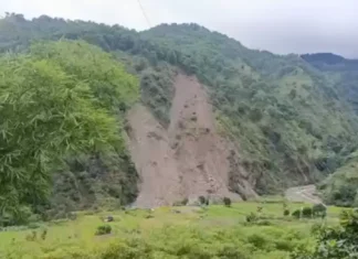 Lote nga agserbi kas access road dagiti residente ken estudiante sadiay Ambiong, La Trinidad, indonar ti Demot Family