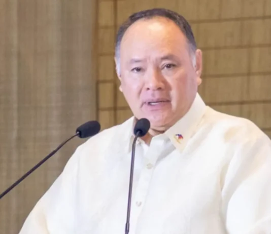 Defense Secretary Gilberto “Gibo” Teodoro Jr., nagbabala sa impormasyong ginagamit bilang sandata sa digmaan; hinimok ang mas matatag na depensa ng bansa
