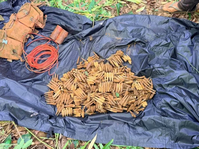 Arms_cache