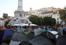 55, inaresto matapos paalisin ng pulisya ang mga housing protesters sa Portugal