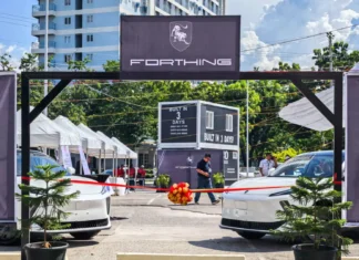 Caravan sa mga bag-ong China-made EV taxi, gipahigayon sa syudad
