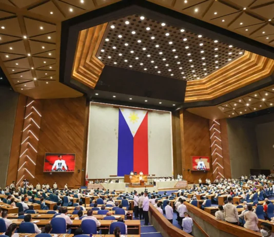 Paglapas sa Konstitusyon sa mga kongresista, gisaway sa NUPL