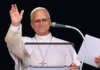 Pagpakita ni Pope Leo XIV sa bintana sa Vatican human sa operasyon, gihangop sa mga tawo