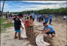 100 ka sako sa Basura nakuha sa Coastal Clean Up sa Sabang, Olango Island
