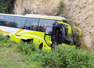 Usa ka bus, giingong nawad-an og preno, nabangga sa Sogod; Pipila ka mga pasahero, nakaangkon og samad