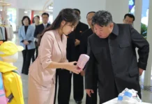 North Korea, nagpagawas og litrato ni Kim Jong Un aron tubagon ang mga hungihong bahin sa iyang kamatayon