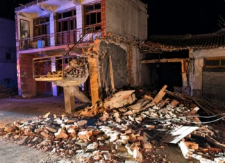 16 patay human miigo ang magnitude 7 nga linog sa Tibet; gatosan ka balay, nangagun-ob