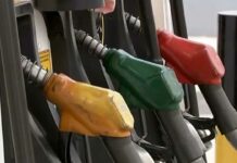 Dagdag-singil sa presyo ng produktong petrolyo, ikinabigla ng mga drayber