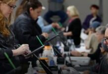 Pangunguna ng democrats sa senate sa midterm election maitututuring na landmark decision ng US- BINC Democrats' lead in the senate in the midterm election will be considered a landmark decision of the US