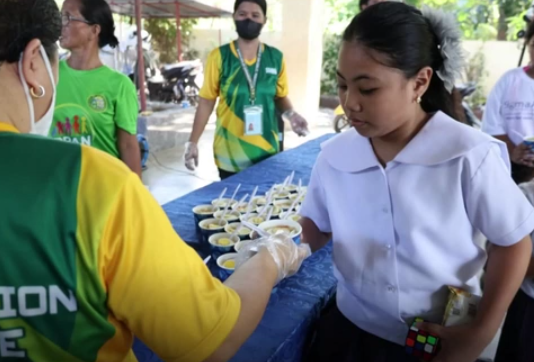 Meals on Wheels, Naghatid ng Pagkain sa mga Residente at estudyante ng Palaming