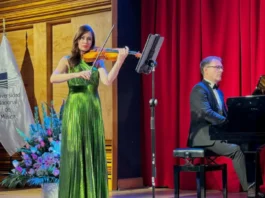 Dalawang musikero, dinala ang musika sa mga kuntinento ng mundo sa loob ng 100 araw