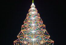 Pinakadako nga christmas tree sa Tagum gipasiga na