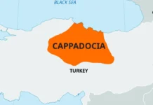 3 KA TAWO, PATAY HUMAN NAHUGNO ANG BAHIN SA BATO NGA PORMASYON SA CAPPADOCIA, TURKEY