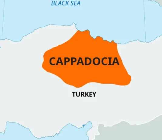 3 KA TAWO, PATAY HUMAN NAHUGNO ANG BAHIN SA BATO NGA PORMASYON SA CAPPADOCIA, TURKEY