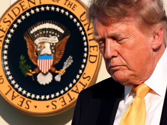 TRUMP, NAGPADAYON SA KAMPANYA SA MIDTERM ELECTIONS; HUKOM SA CALIFORNIA, NAGDUDA SA HANGYO SA ADMINISTRASYON