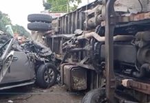 Tulo patay sa pagbangga sa pick-up truck ug forward truck