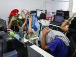117 pasakaan og kaso human ang raid sa pipila ka illegal lending firm sa Makati