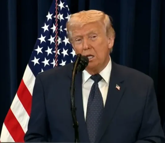 Trump, giklaro nga gipahunong ang pipila ka silot batok sa Russia aron magpadayon ang negosasyon sa Ukraine