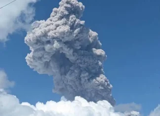 Bulkang Mayon, nag-alburuto; Alert level 3, Gipatuman na