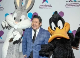 Award-winning voice actor sa “Looney Tunes” nga si Eric Bauza nitaliwan na sa edad nga 46