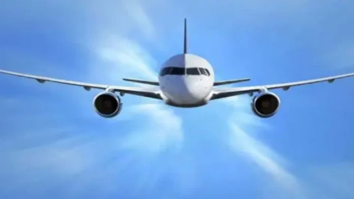 airplane-696x392