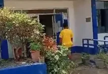 Amahan mireklamo sa kapulisan human giingong gipasakitan ang anak sulod sa classroom