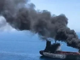 Supertanker, nibusikad sa Strait of Hormuz human maigo sa naval mine