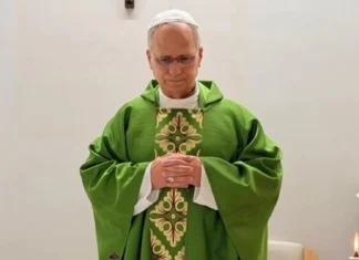Pope Leo XIV, nagpahigayon og misa sulod sa ospital