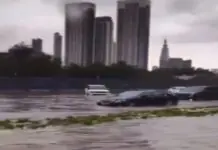 Dubai,UAE, lubog sa tubig- baha; Oman, may 18 na ka patay bangud sa flash flood