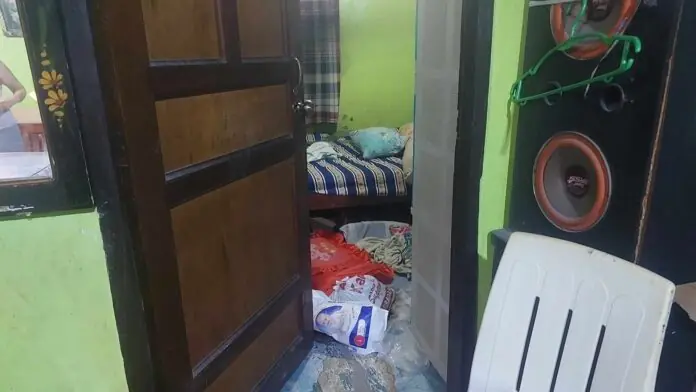ROOM IN DUREMDES' RESIDENCE