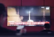 Rocket nga nagadala sang ika-duha nga spy satellite sang North Korea, naglupok