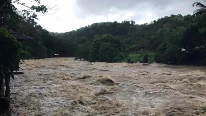 FLOOD IN ANTIQUE