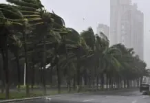Super Typhoon Yagi, nag-landfall na sa Hainan, China