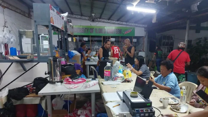Evacuees that hit by Tropical Storm Kristine