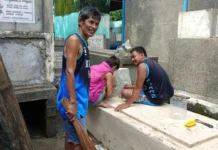 Mga residente sang Timawa Tanza II, Iloilo City, gingamit ang oportunidad sa Fiesta Minatay agud nga makakwarta