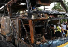 School bus sa Thailand nga may sakay nga 44 ka indibidwal, nasunog; 25 ka mga persona, patay