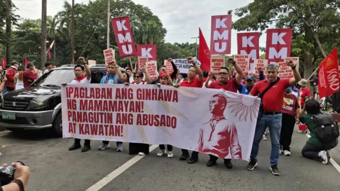 Labor groups went to Mendiola, Manila to rally and comemmorate Andres Bonifacio Day